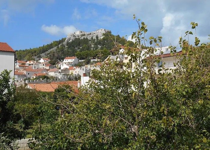 Oaza 3* Hvar Town