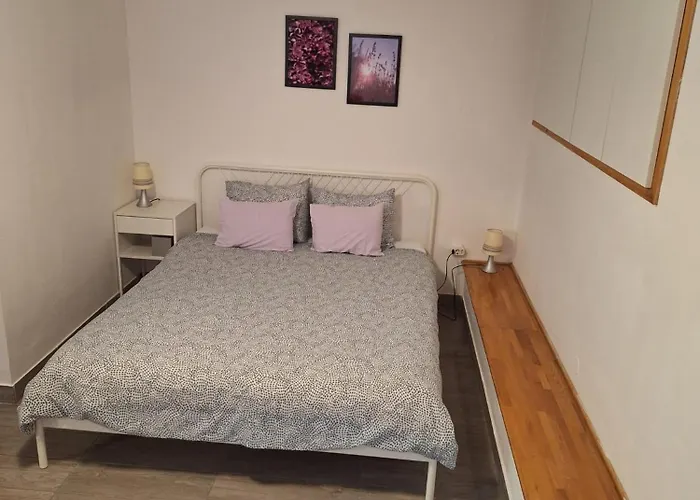 Bed & Breakfast Oaza Hvar Town