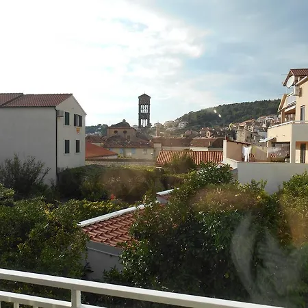 Bed & Breakfast Oaza Hvar Town