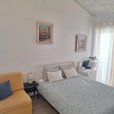 فندق مبيت وإفطار Oaza